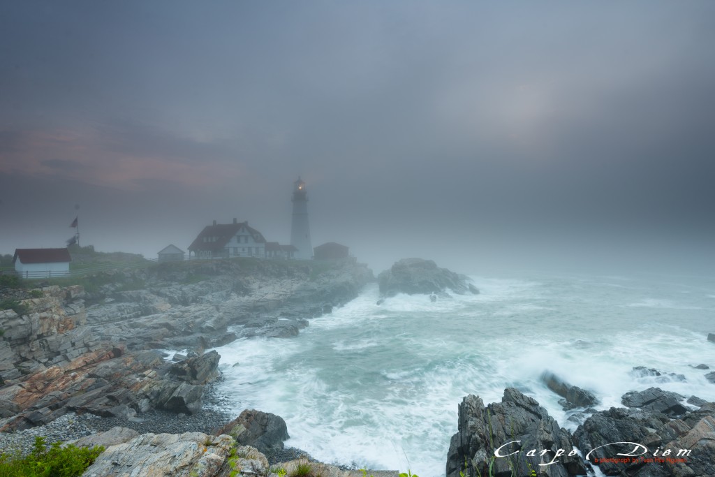 Sương mù phủ ngọn hải đăng, Portland Lighthouse