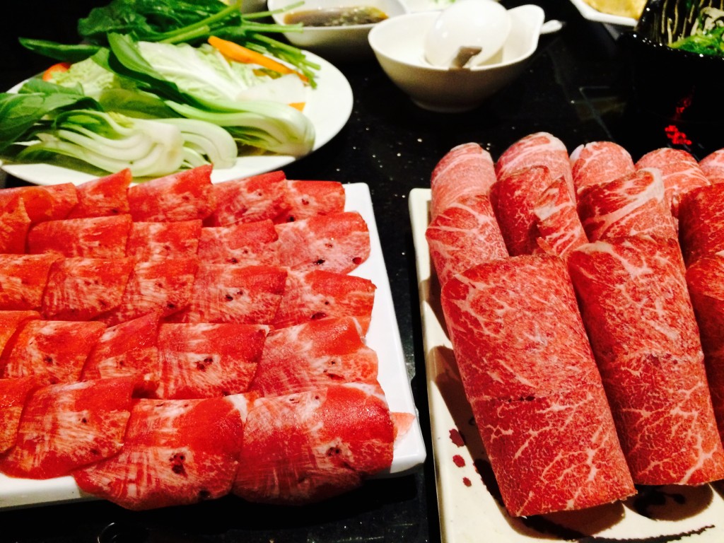 Lẩu ở quán Tokyo Japanese Steak House and Shabu