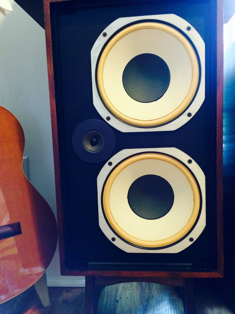 JBL L77