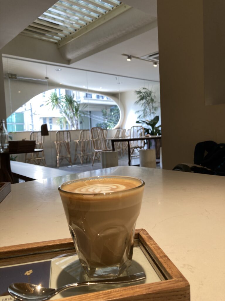 Unique Cafe, Sài Gòn