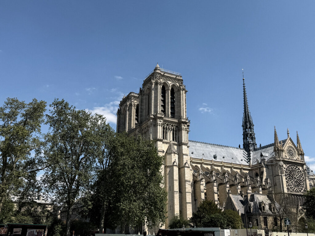 Những nhà thờ ở Paris