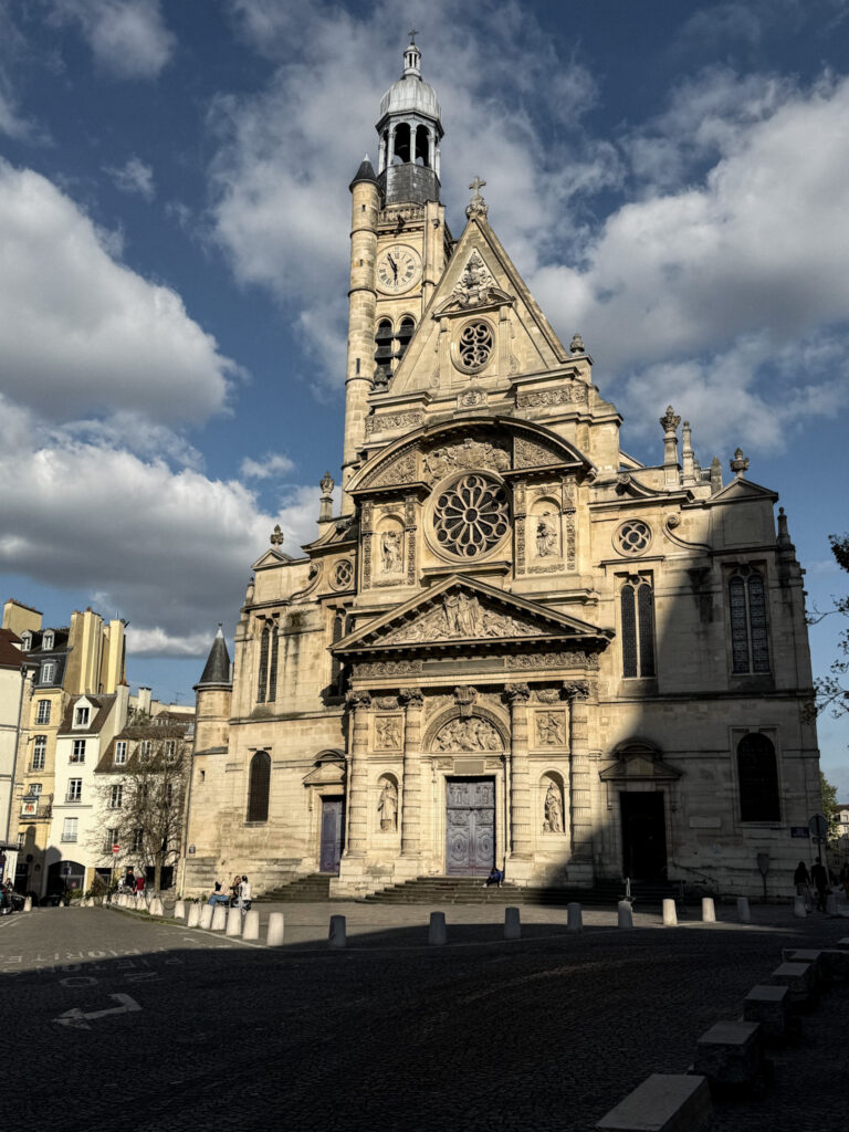 Những nhà thờ ở Paris